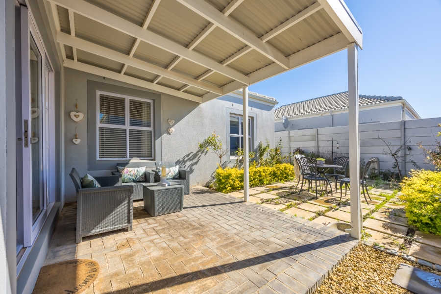 To Let 3 Bedroom Property for Rent in Pinehurst Western Cape